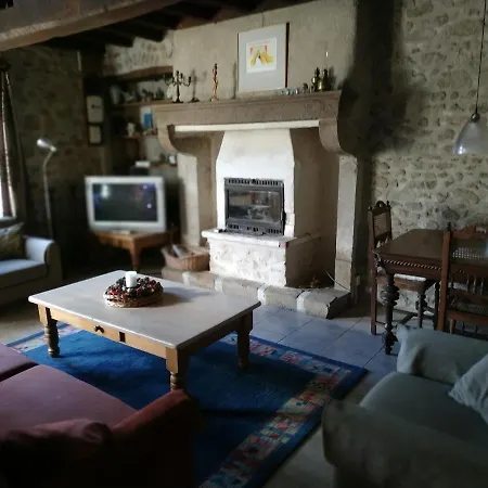 Mouly, Hemeltje Op Aarde