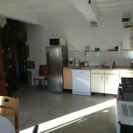 Mouly, Hemeltje Op Aarde Saint-Gervais-dʼAuvergne